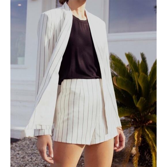 Gentle Fawn Ivory Pinstripe Rayon Blend Open Blazer - Size XS - Picture 2 of 4